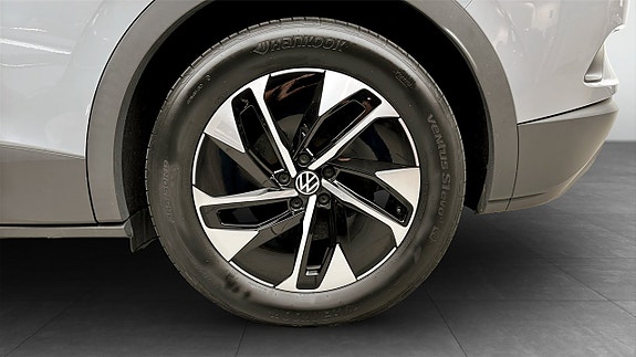 Volkswagen ID.4 6 of 12