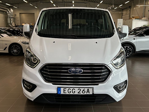 Ford Custom Tourneo 10 of 30