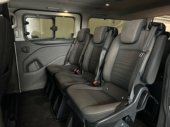 Ford Custom Tourneo 13 of 30