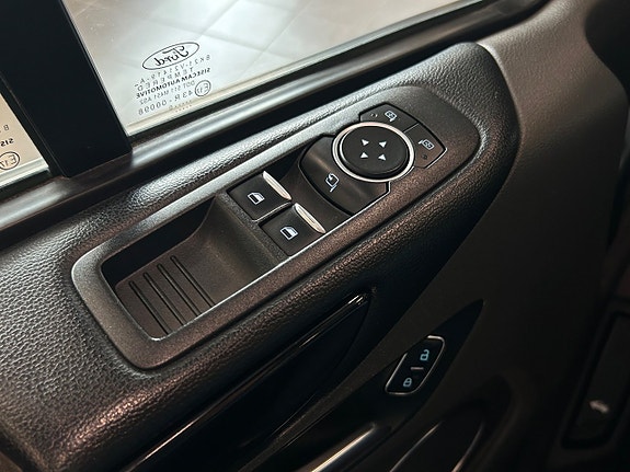 Ford Custom Tourneo 28 of 30