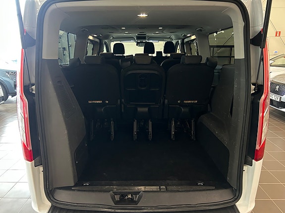 Ford Custom Tourneo 11 of 30