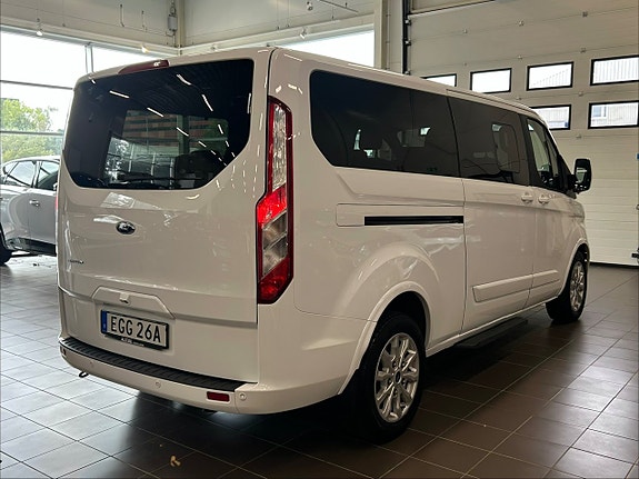 Ford Custom Tourneo 7 of 30
