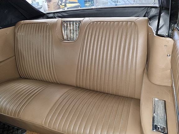 Buick Electra 225 4 of 7
