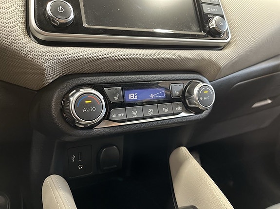 Nissan Micra 9 of 15