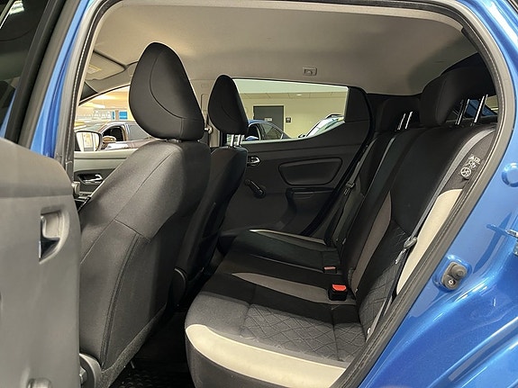 Nissan Micra 7 of 15