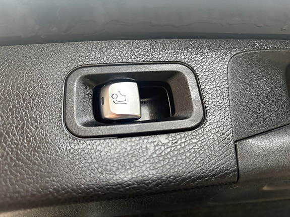 Mercedes-Benz E300 19 of 19