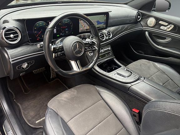 Mercedes-Benz E300 5 of 19