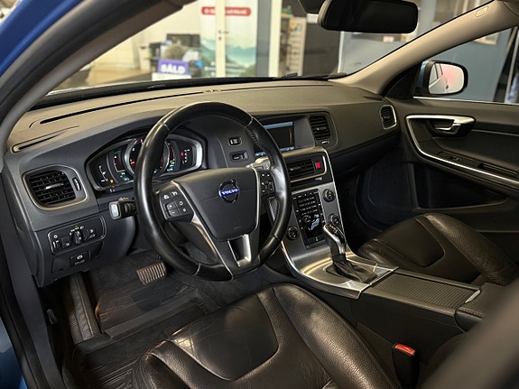 Volvo V60 9 of 18
