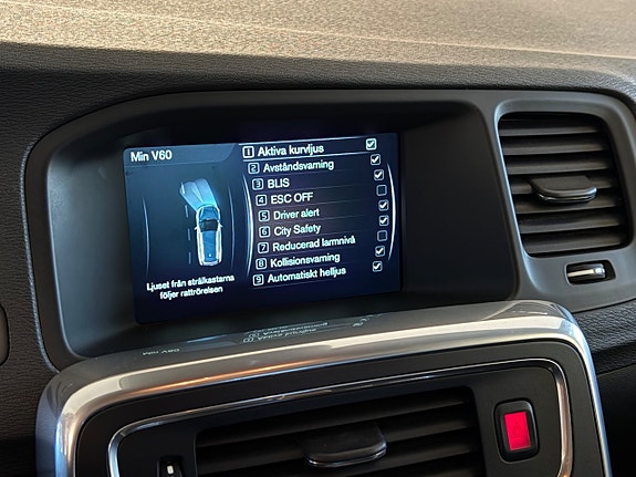 Volvo V60 Cross Country 28 of 30