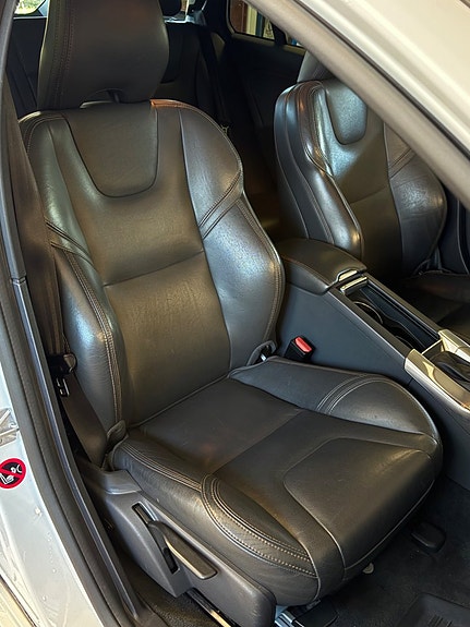 Volvo V60 Cross Country 20 of 30