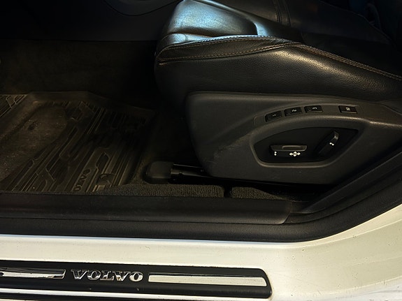 Volvo V60 Cross Country 19 of 30