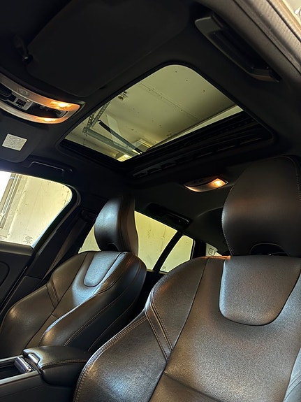 Volvo V60 Cross Country 25 of 30