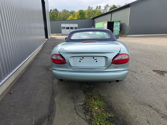 Jaguar XK 4 of 8