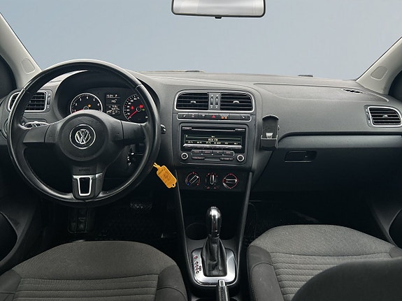 Volkswagen Polo 8 of 21