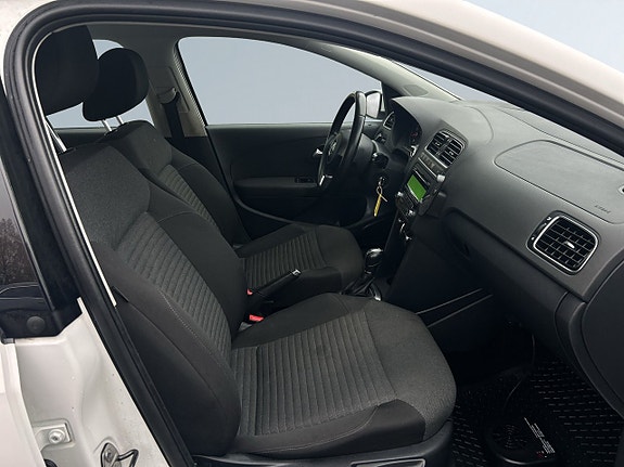 Volkswagen Polo 10 of 21