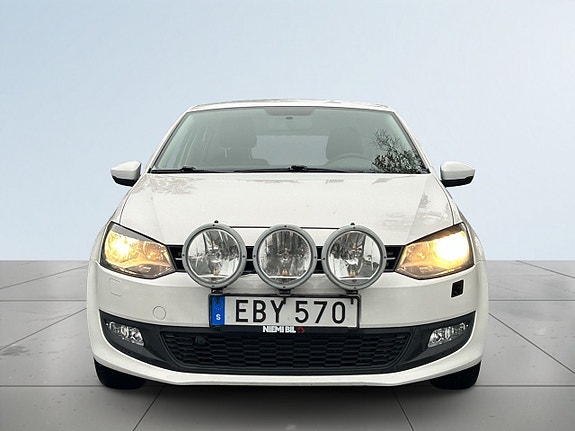 Volkswagen Polo 2 of 21