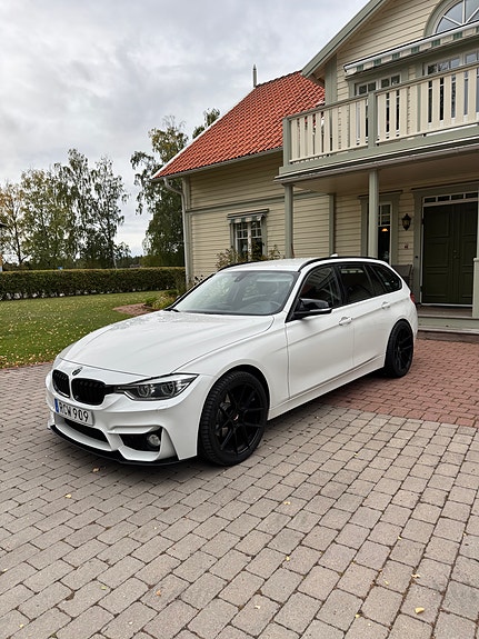 BMW 320d 2 of 14