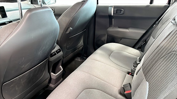 Kia EV3 9 of 12