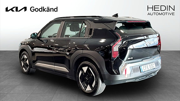 Kia EV3 6 of 12