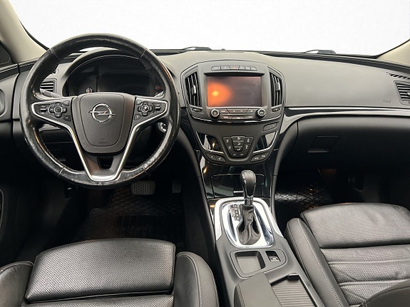 Opel Insignia 12 of 30