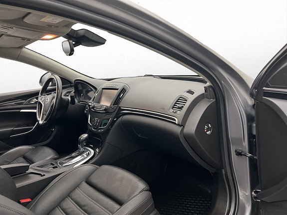 Opel Insignia 21 of 30