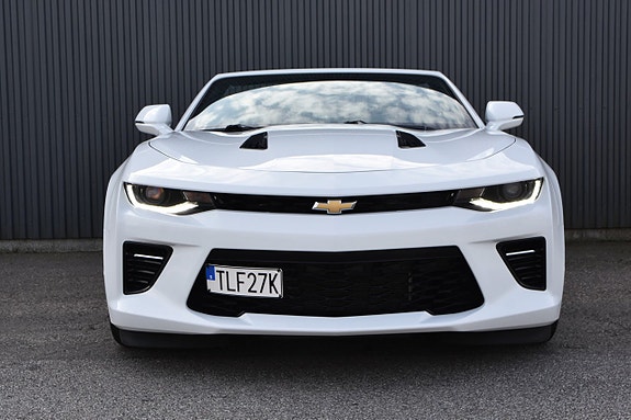 Chevrolet Camaro 9 of 26