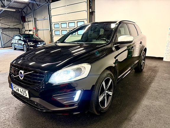 Volvo XC60 2 of 25