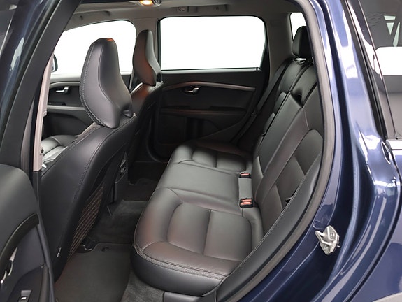 Volvo XC70 20 of 30
