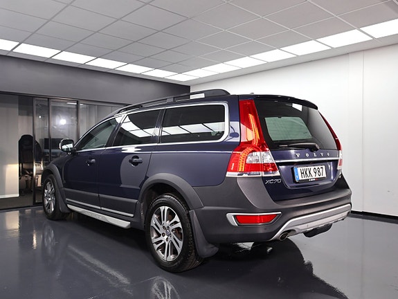Volvo XC70 12 of 30