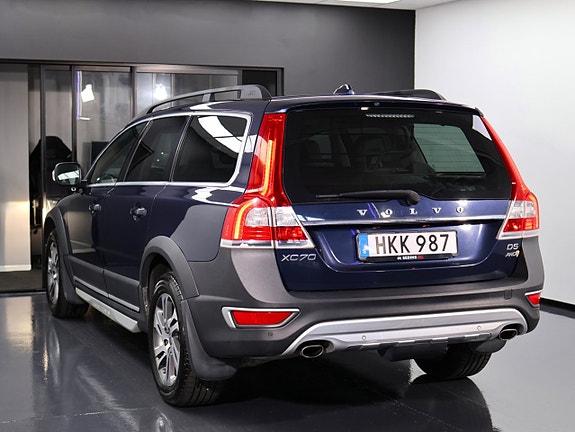 Volvo XC70 13 of 30