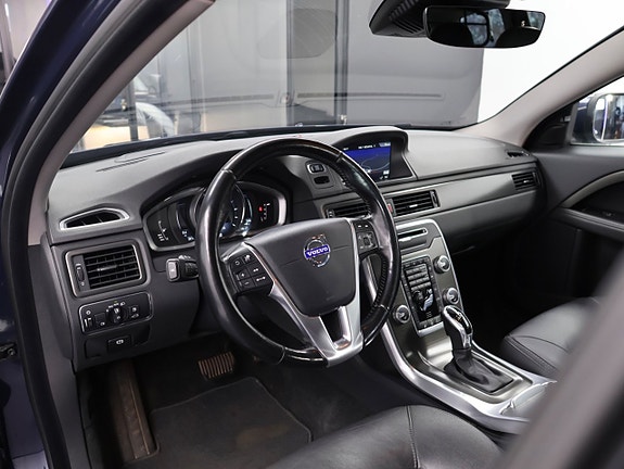 Volvo XC70 14 of 30