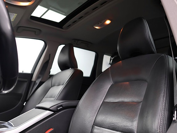 Volvo XC70 16 of 30