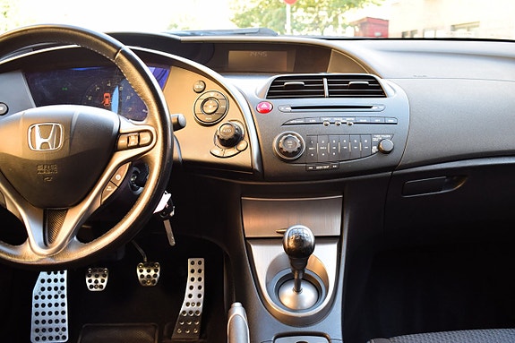 Honda Civic 2 of 10