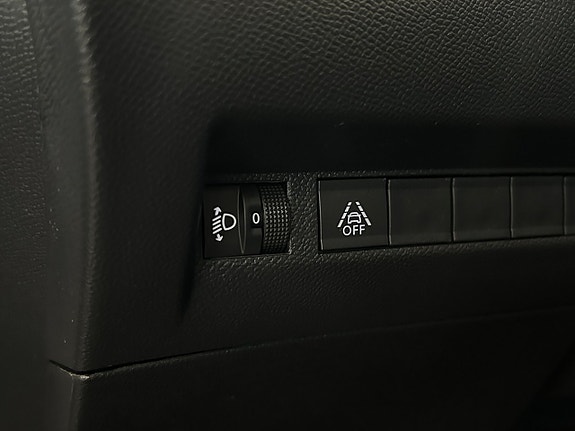 Peugeot 2008 23 of 27