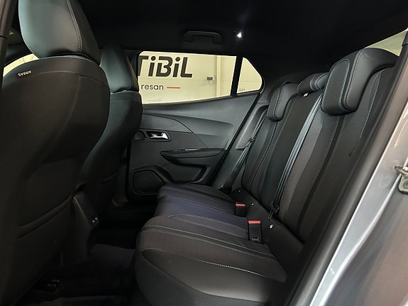 Peugeot 2008 13 of 27