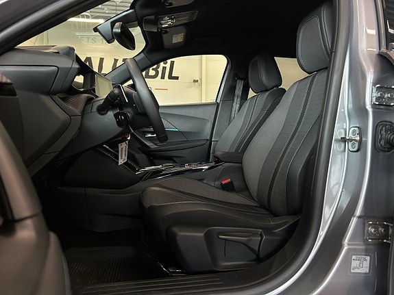 Peugeot 2008 12 of 27
