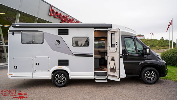 Knaus LIVE TI PLATINUM SELECTION 650 MEG 4 of 21