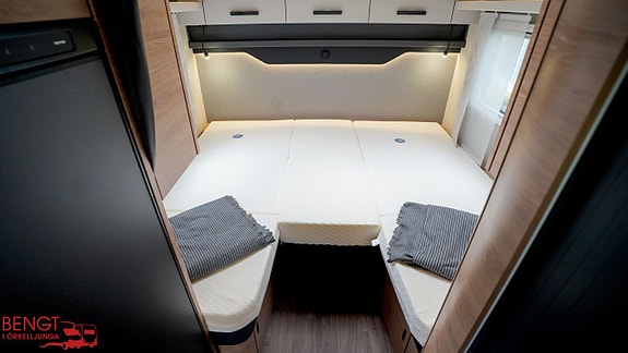 Knaus LIVE TI PLATINUM SELECTION 650 MEG 15 of 21