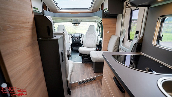 Knaus LIVE TI PLATINUM SELECTION 650 MEG 17 of 21
