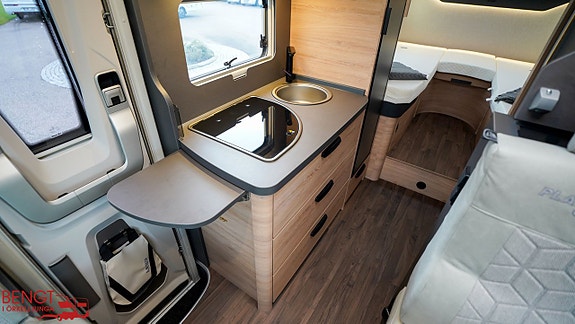 Knaus LIVE TI PLATINUM SELECTION 650 MEG 10 of 21