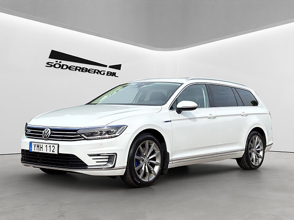 Volkswagen Passat 6 of 30