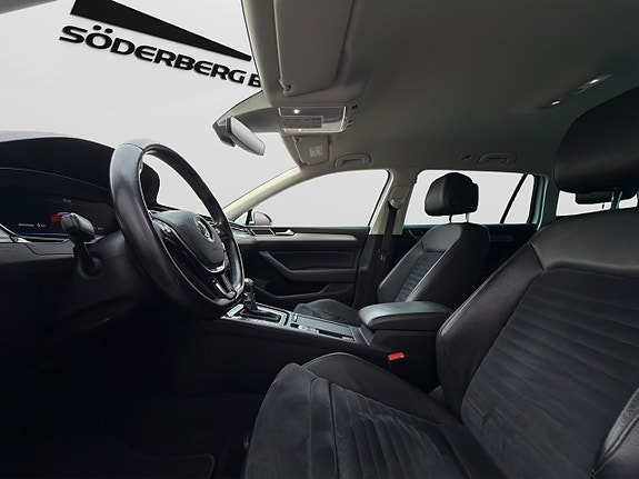 Volkswagen Passat 11 of 30