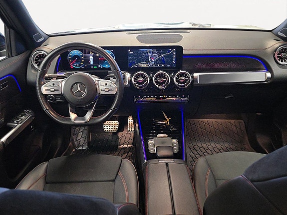 Mercedes-Benz EQB350 10 of 22