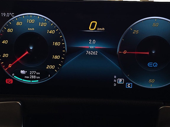 Mercedes-Benz EQB350 21 of 22