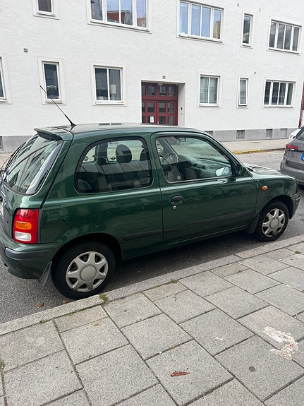 Nissan Micra 3 of 6