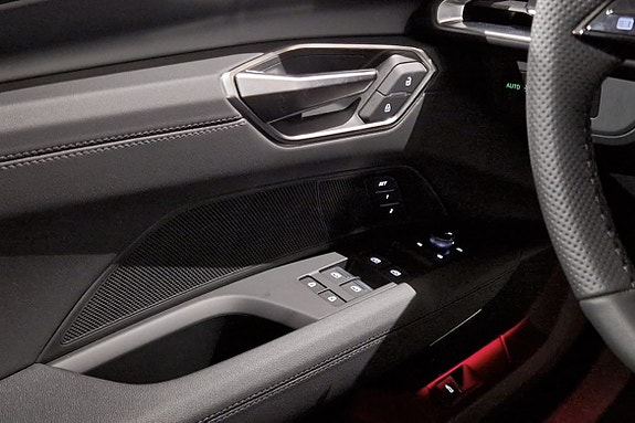 Audi e-tron GT 12 of 25