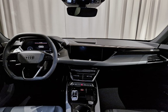 Audi e-tron GT 11 of 25