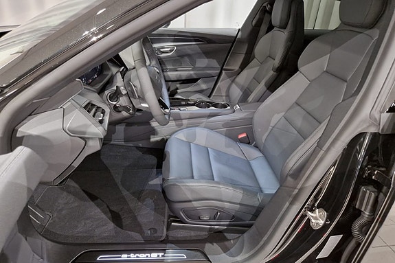 Audi e-tron GT 9 of 25