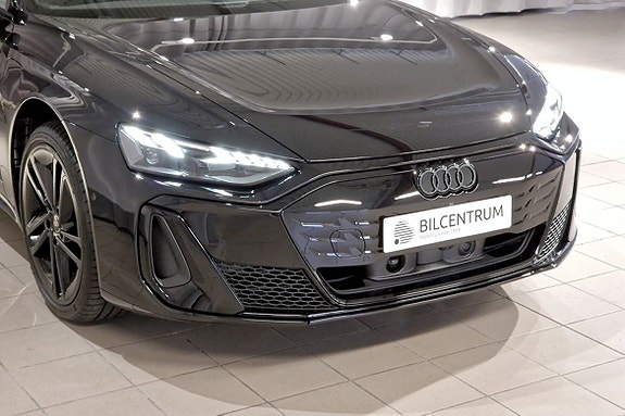 Audi e-tron GT 3 of 25