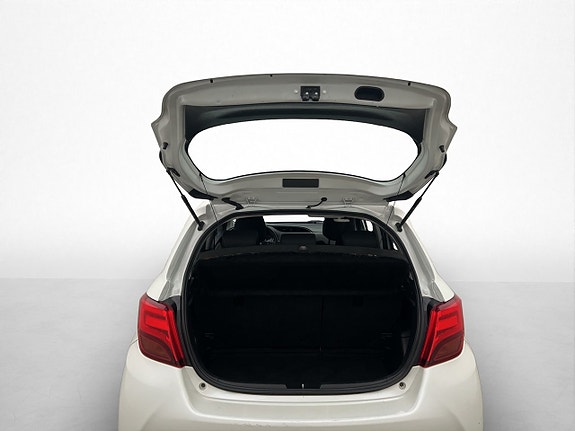 Toyota Yaris 26 of 30